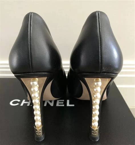 Chanel mules pearl heel